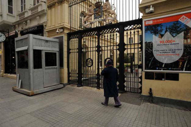 Dutch consulate in Istanbul closed due to 'possible terror' threat