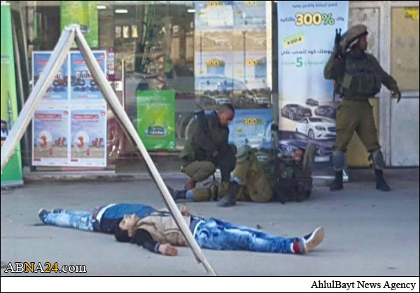 استشهاد شابين فلسطينيين وإصابة جندي اسرائيلي بعملية طعن + (صور)