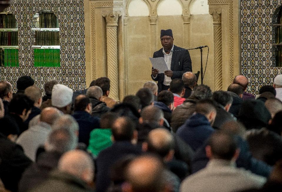 Belgium's Muslims vow to fight radicalisation after attacks