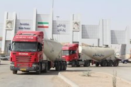 Iran's Parviz Khan border re-opens to Iraqi fuel tankers
