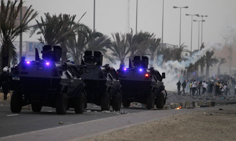 “Las Fuerzas de Opresión del Régimen Bahreiní han Reprimido con Gases Lacrimógenos una Manifestación Antisaudí” 