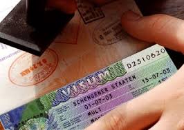 فرنسا تلغي تأشيرة الشنغن عن السعوديين
