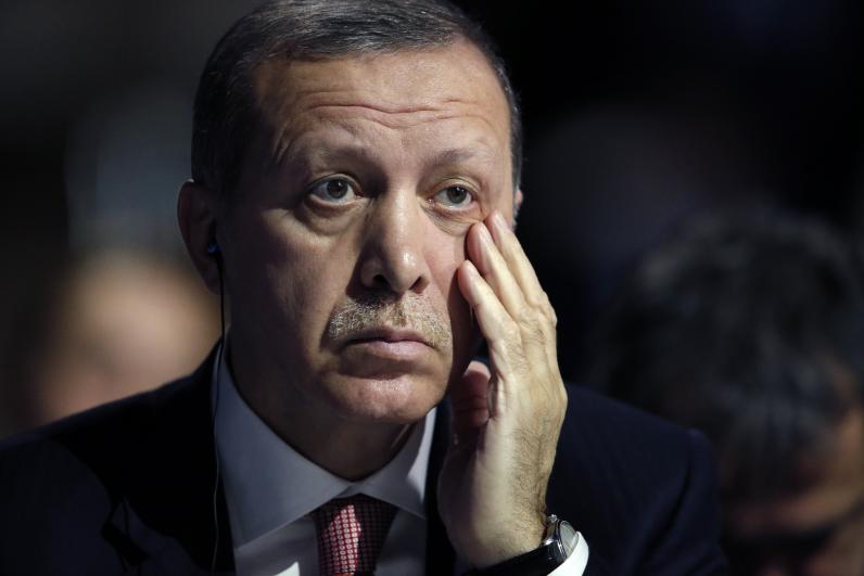 Newsweek: La Situación en Turquía se Deteriora Rápidamente y Existe el Riesgo de un Golpe Militar 