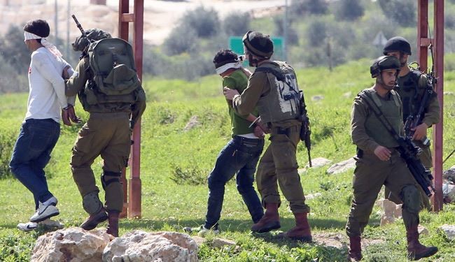 قوات الاحتلال الاسرائيلية تعتقل فلسطينيين في إحياء يوم الارض