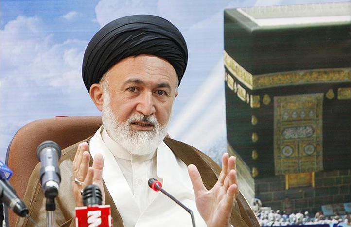Iranian Cleric Deplores Saudi officials for Evading Responsibility on Hajj