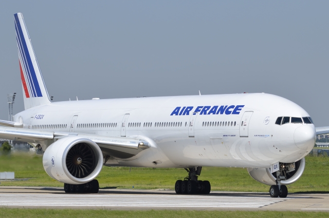 Air France cabin crew told to Follow Islamic dress code in Iran