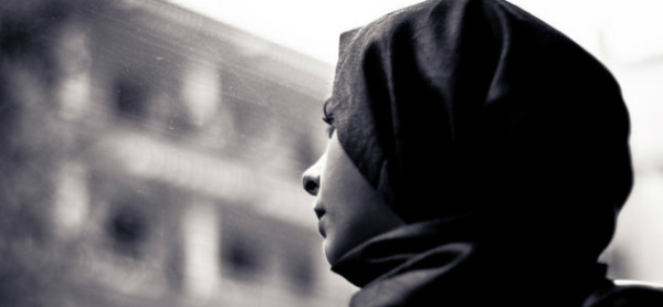 Musliminnen auf offener Straße verprügelt
