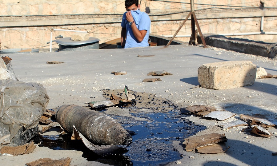 ISIS militants uses mustard gas in attack on Syria airbase in Dayr al-Zawr!