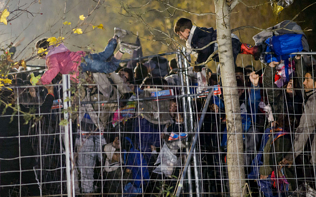 EU schiebt Flüchtlinge in die Türkei ab 