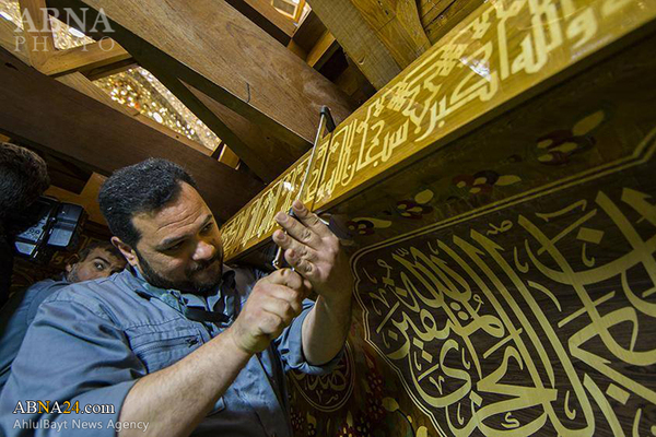 Fotos: Der neue Schrein von Hadrat Abbas (a.s.) wird aufgestellt (Teil 3)