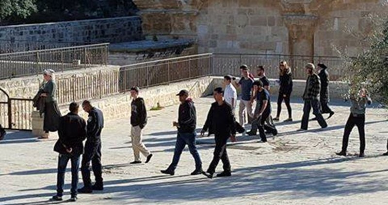 Israeli fanatic gangs call for mass break-ins at al-Aqsa