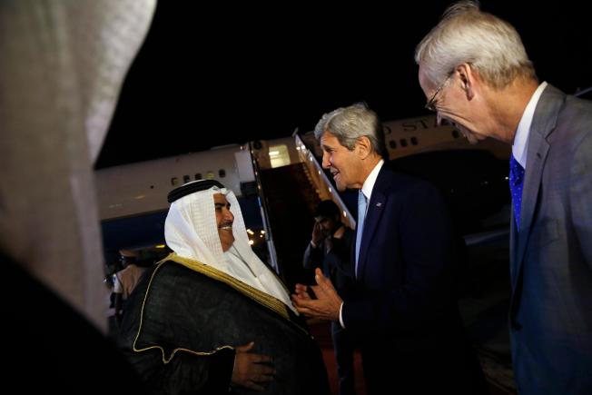 John Kerry in Bahrain amid protest calls