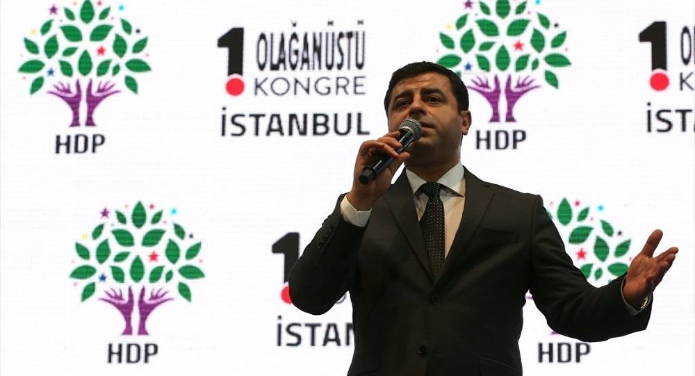 Demirtaş: Saray'daki zat bir tek tecavüzcüye sıcak bakıyor 