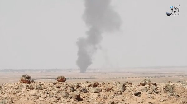 Three Syrian fighter jets damaged after another jet shot down by ISIS fell above them in Dumayr airbase