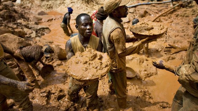 Israel smuggling Sudan's gold, uranium mines