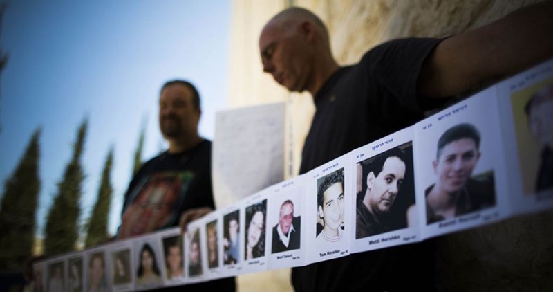 7,000 Palestinian prisoners including 400 children, 69 women held in Israeli jails