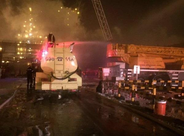 السعودية: 12 قتيلا بحريق في مصنع للبتروكيماويات