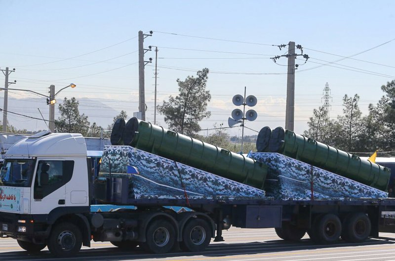 Video: Russia S-300 missile system unveiled in Tehran's military parade