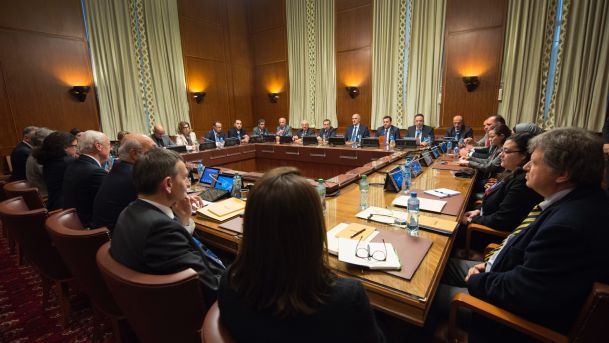 Syria opposition threatens to quit peace talks in Geneva