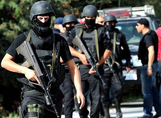اعتقال 6 تونسيين بينهم امرأة بعد "مبايعة داعش"