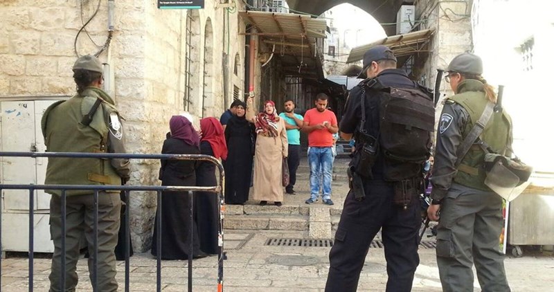 Extremist Israeli settlers break into al-Aqsa Mosque