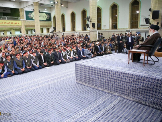 Imam Khamenei: Hezbollah a source of honor for world Muslims