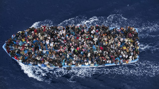 400 Flüchtlinge im Mittelmeer vermisst 