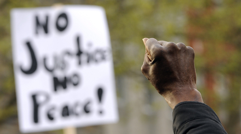 Afroamericanos Marchan en EEUU contra el Racismo y la Sistemática Brutalidad Policial 