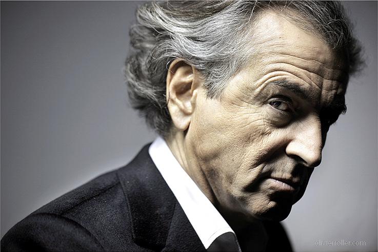 “El Sionista Bernard-Henri Lévy Intenta Dividir Argelia” 