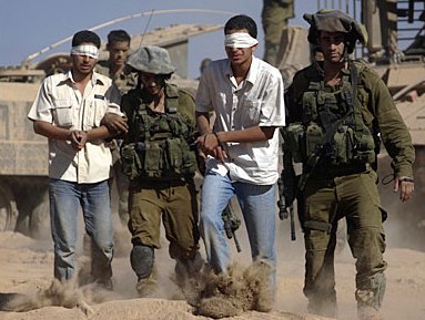 حملة اعتقالات إسرائيلية وإغلاق شامل للقدس