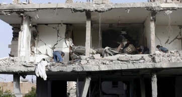 Suudi savaş uçakları Yemen' i bombaladı 