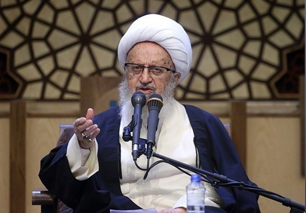 المرجع الديني مكارم شيرازي يعد مشورعا لادارة الحج ويرسله علماء المسلمين ومنهم الازهر