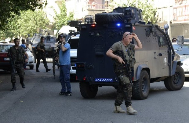 تركيا: حملة اعتقالات بعد تفجير بورصة الانتحاري