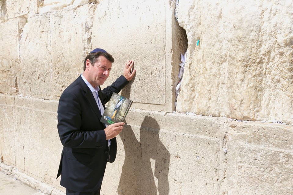 “El Alcalde sionista de la Ciudad Francesa de Niza Intenta Impedir la Inauguración de una Mezquita” 