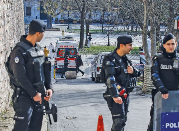 تركيا تعتقل رئيس تحرير "قناة تلفزيونية" مؤيدة للاكراد