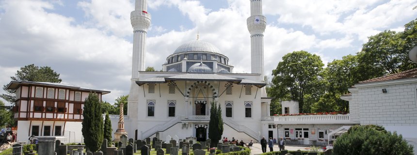 Kauder will Moscheen vom Staat überwachen lassen