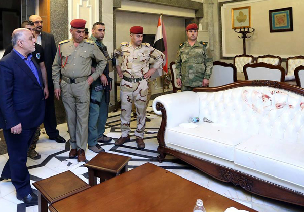 تقرير مصور/ العبادي يتفقد مبنى مجلس النواب بعد خروج المتظاهرين