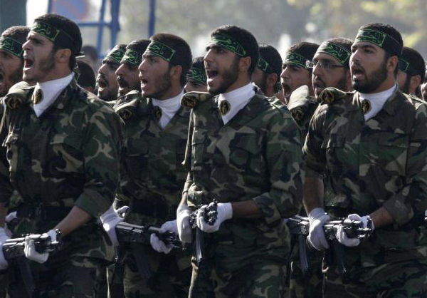 القوات الايرانية من خلال اداء مهام استشارية صدت هجمات آلاف الارهابيين بحلب