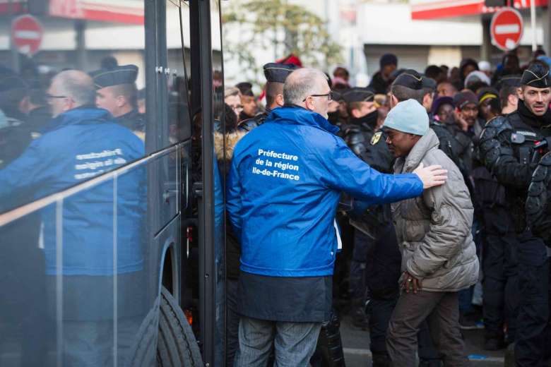 More than 1,000 people evacuated from Paris migrant camp