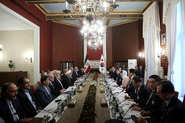 Iran President: Helping global peace, stability a human task for all