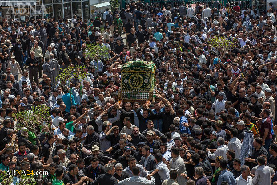 Perarakan simbol jenazah Imam Musa al-Kazhim di Kazhimain