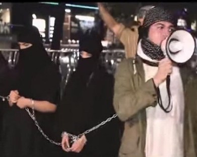 أيزيدية عراقية :  باعوني 14 مرة في المزاد واشتراني خلالها سعودي و ليبي و كويتي