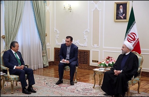 Iran President urges Unity of all Muslim countries  against issues threatening the whole Islamic world