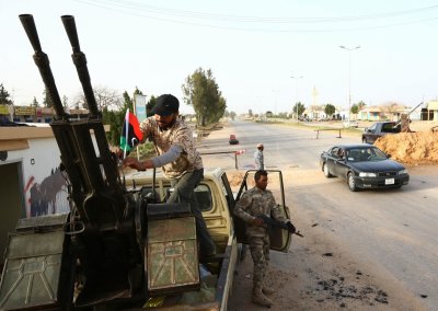 Libya: ISIS suicide bomber kills 5 militiamen in west