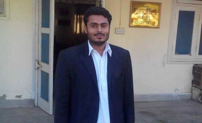 تصویری رپورٹ: ڈیرہ اسماعیل خان میں ٹارگٹ کلنگ کا نشانہ بننے والے شہداء