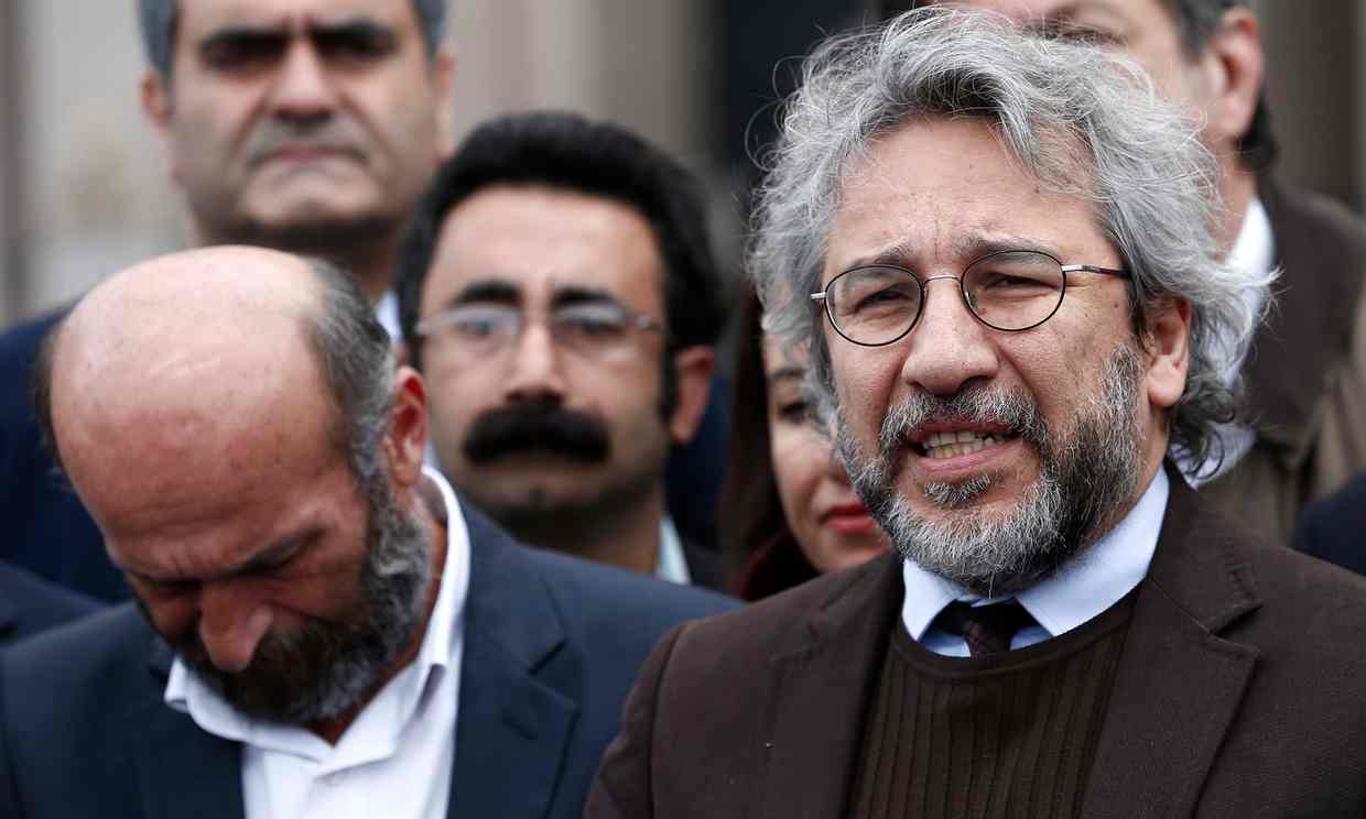 Prominent Turkish journalist who exposed Erdoğan role in arming Syrian militia shot at court