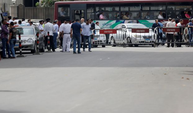 داعش التكفيري يعلن مسؤوليته عن هجوم على الشرطة المصرية بالقاهرة