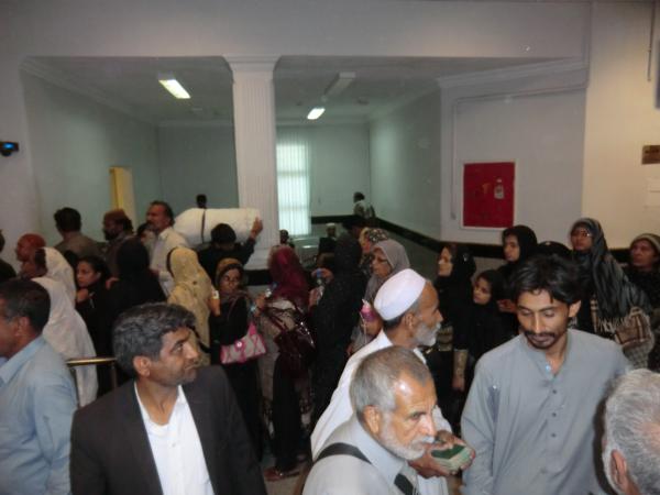 تفتان : ۳۰۰ زائرین کو5 دن سے ایف سی نےبارڈر پر روکا ہوا ہے، زائرین کا شیعہ قائدین سے مدد کی اپیل