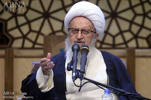 آية الله مكارم شيرازي: السعوديون لا يمكنهم ادارة الحرمين