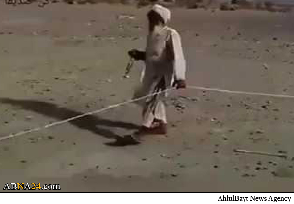 فيديو/ ماذا فعل رجل كفيف ليصل إلى المسجد؟